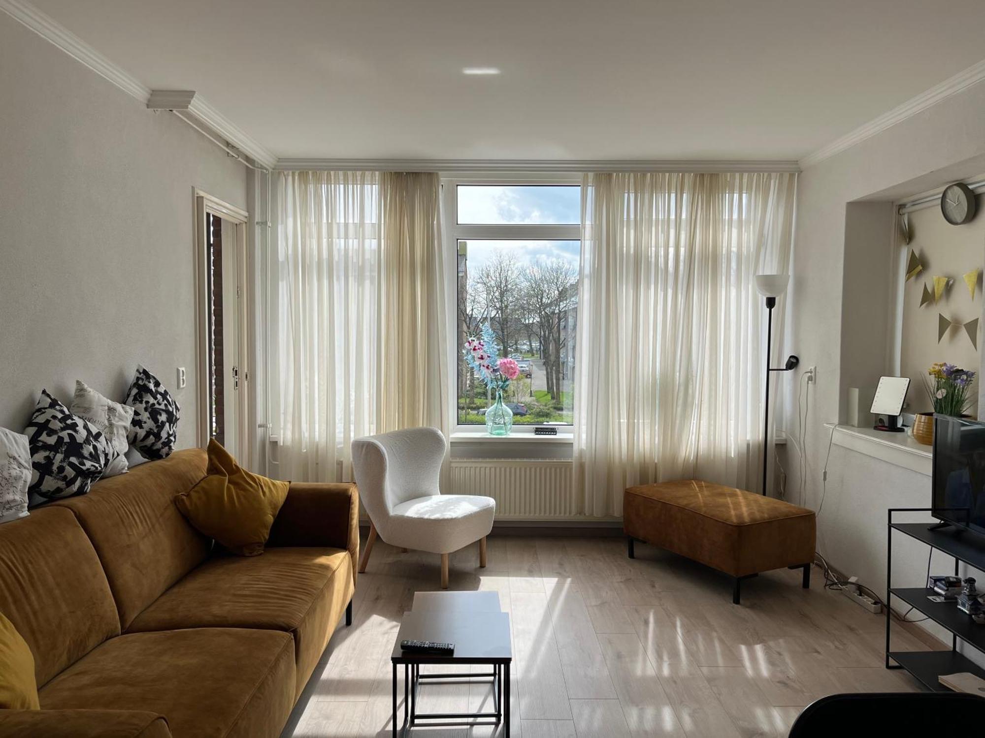 Lovely And Spacious Apartment In ปือร์เมอแร็นด์ ภายนอก รูปภาพ